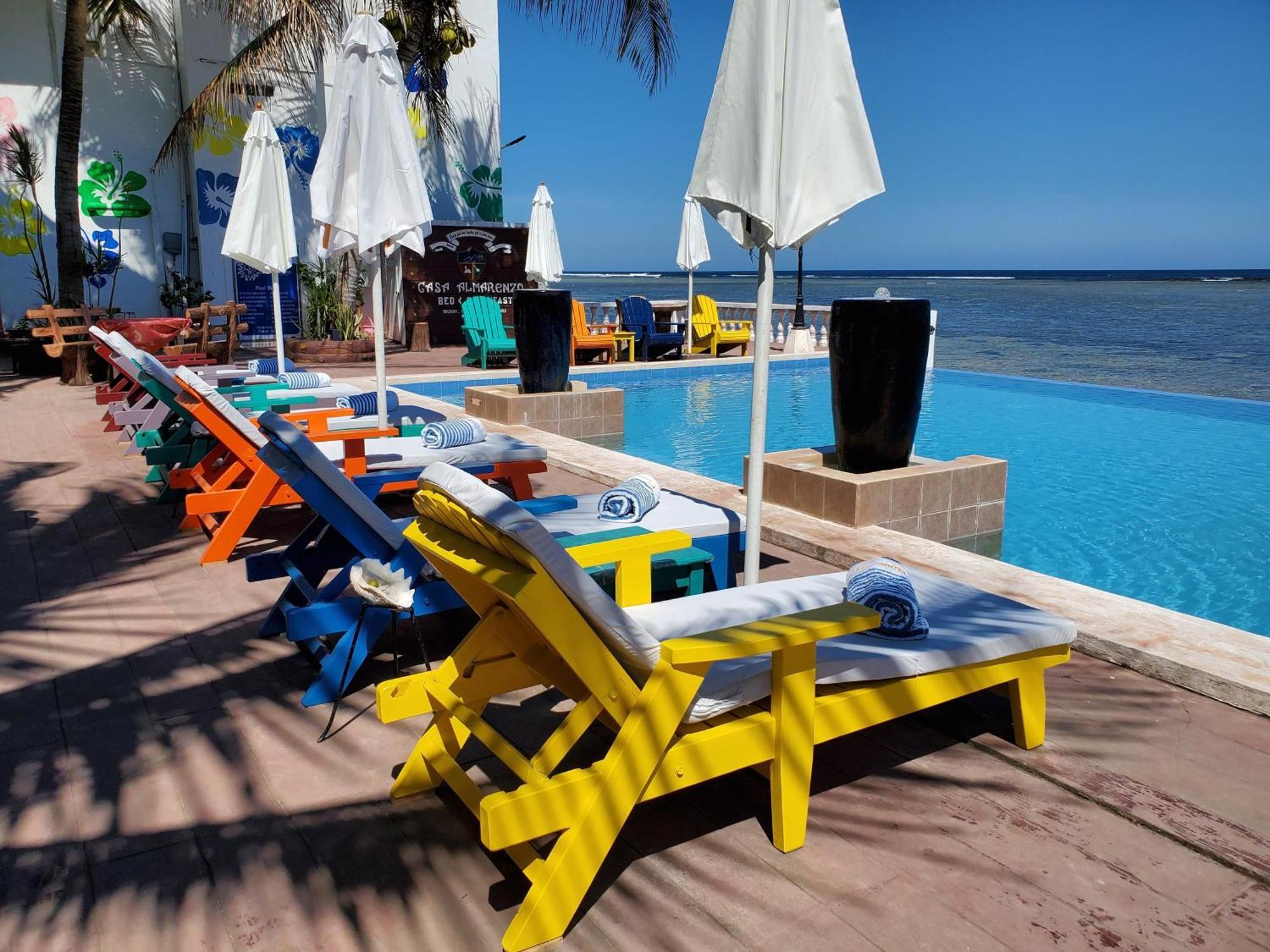 Casa Almarenzo Bed & Breakfast Bolinao Exterior photo